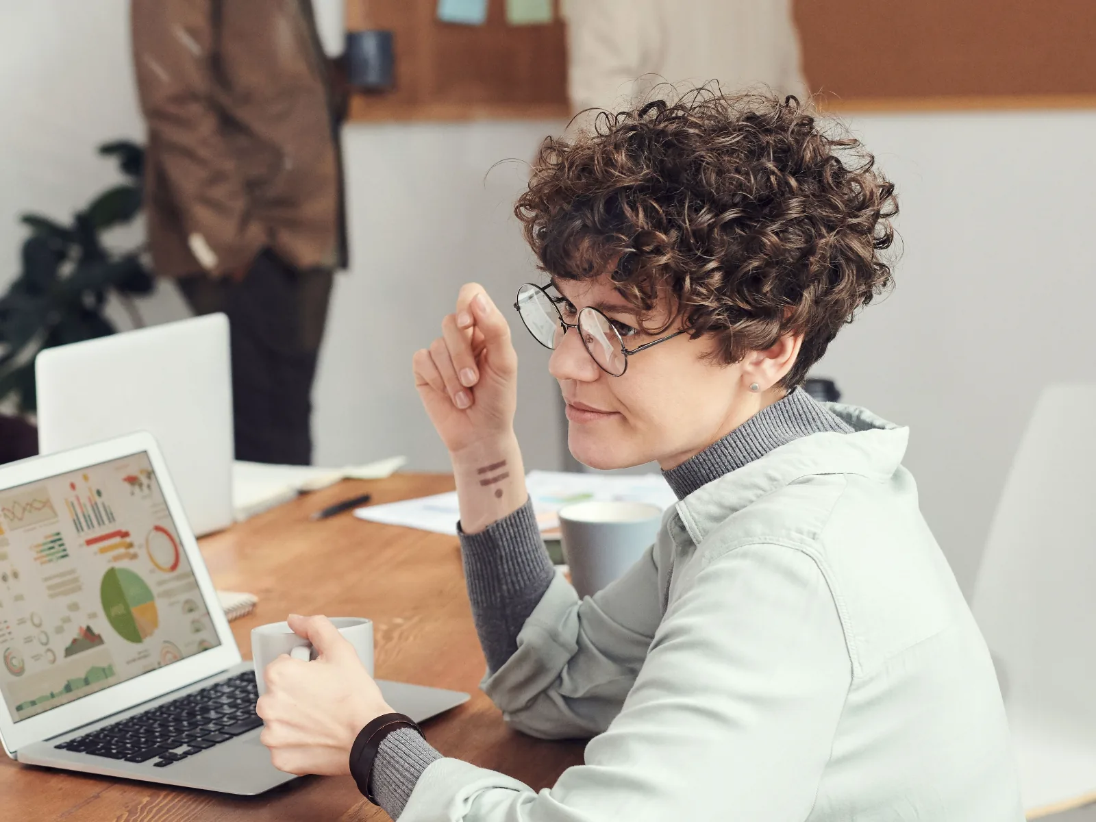Monthly financial review with startup founders